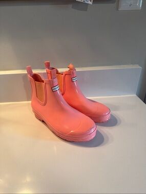 Hunter coral Short Chelsea Rain Boots